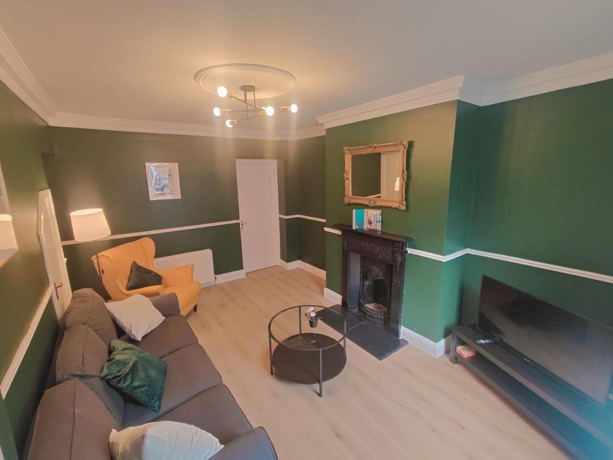 Holiday home Modern 4 Bedroom Townhouse In City Centre *